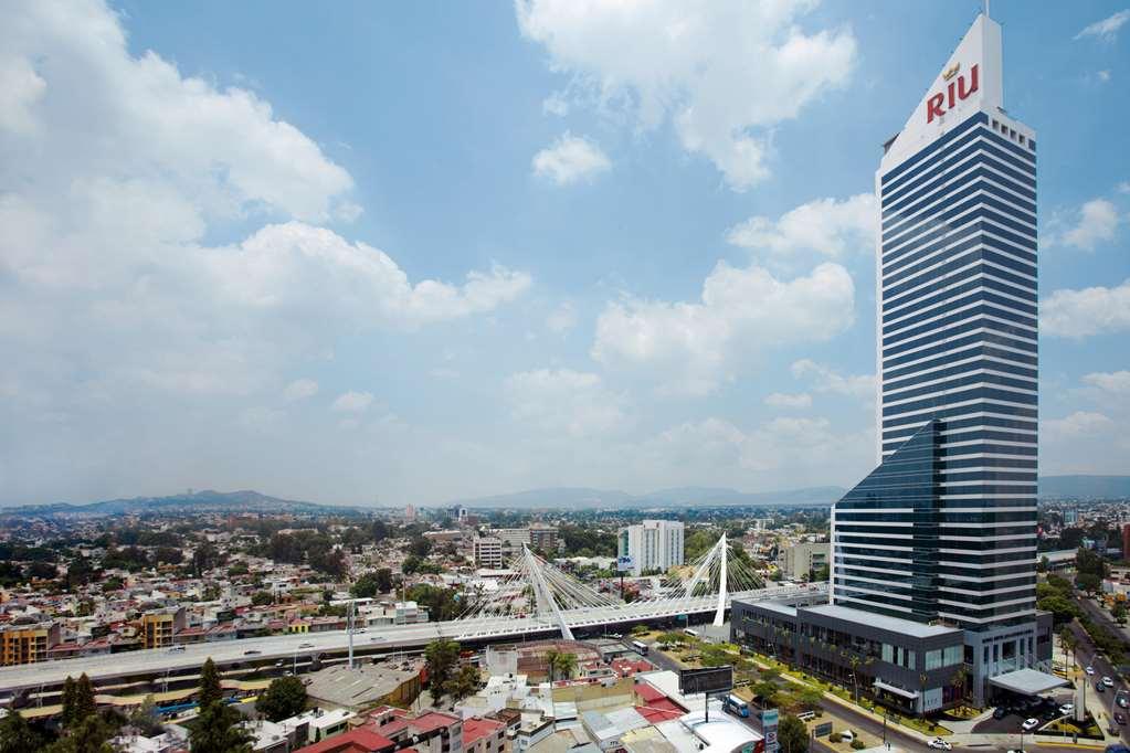 Готель Riu Plaza Гвадалахара Екстер'єр фото