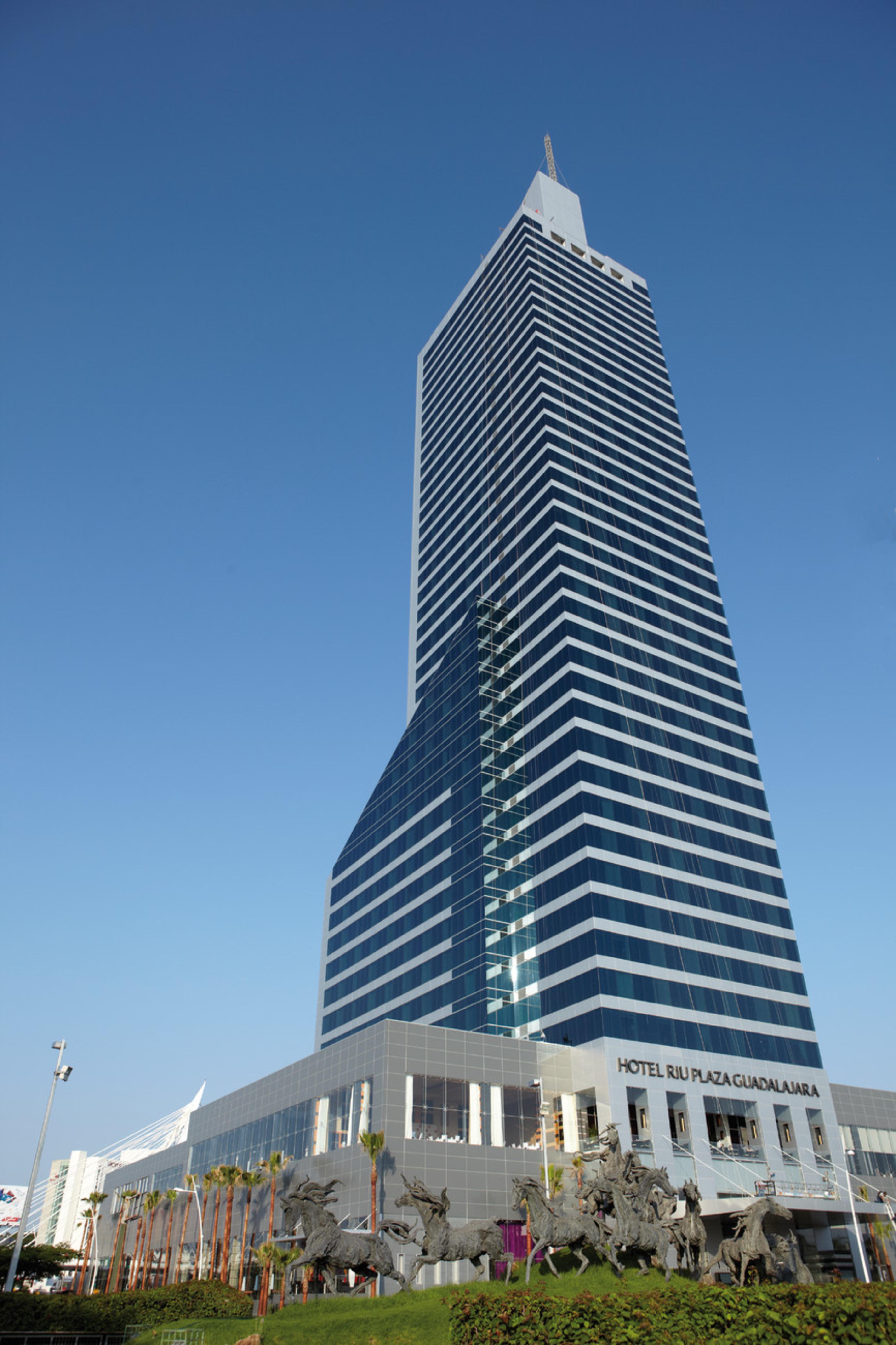 Готель Riu Plaza Гвадалахара Екстер'єр фото